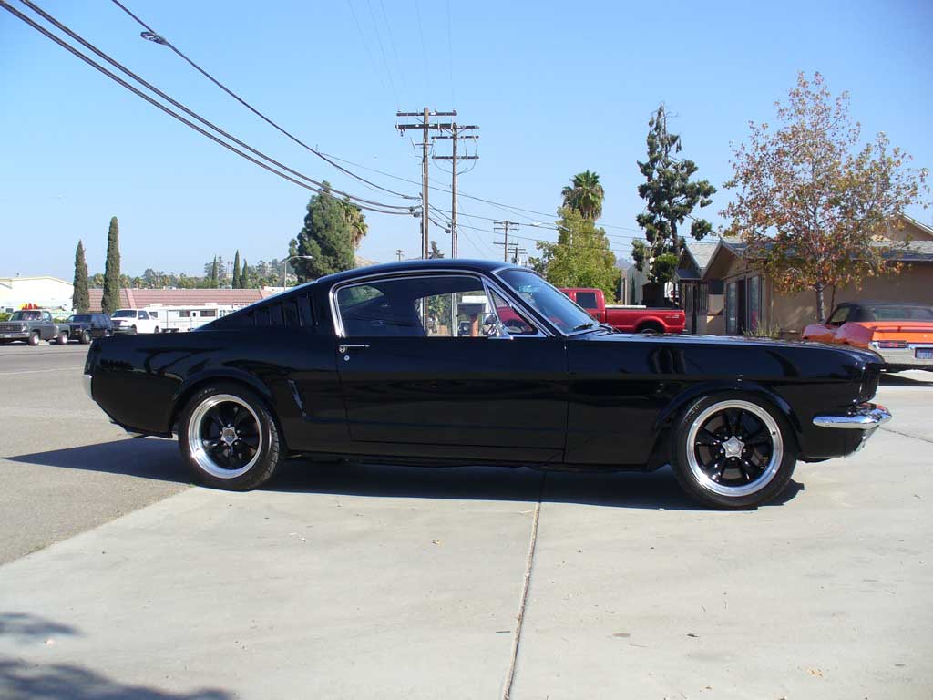 1966FordMustang-(1)